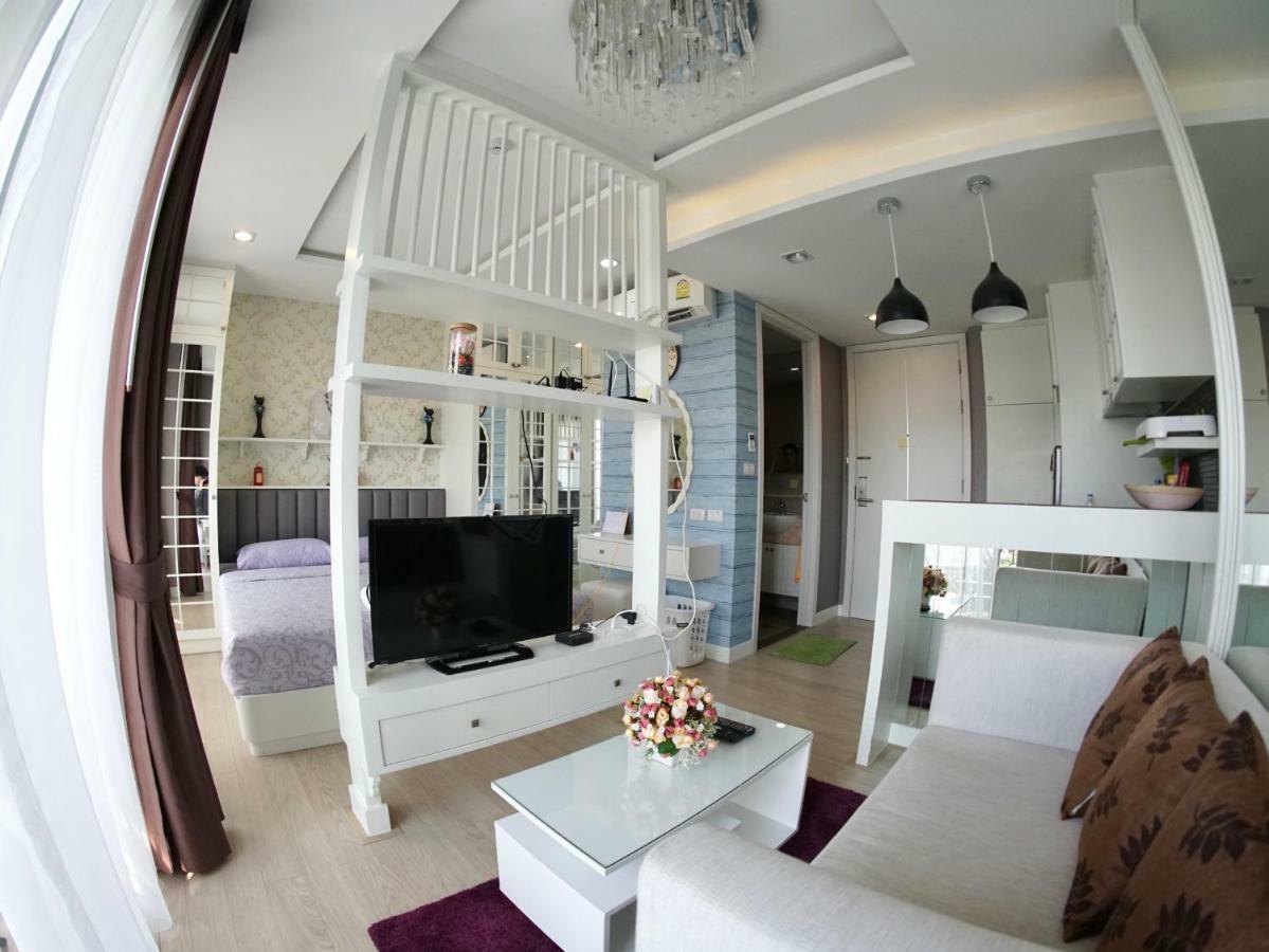 The Patio Bangsaen Apartment Bagian luar foto